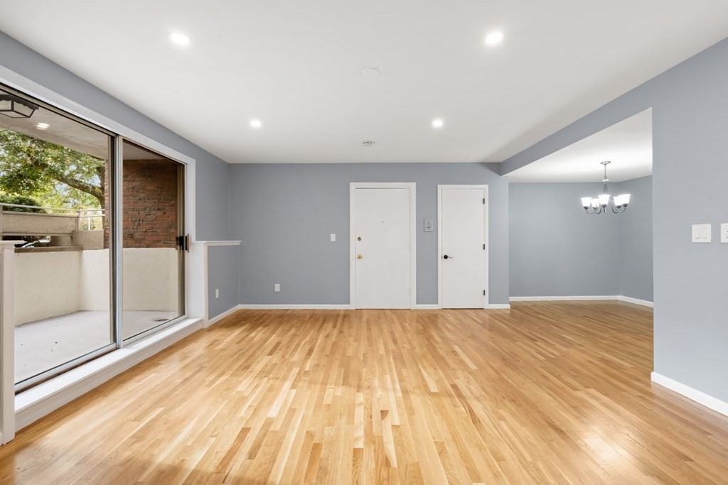 57 Jacqueline Road, Unit 2 Waltham, MA 02452 - Photo 11 of 28 Gallery Image 11