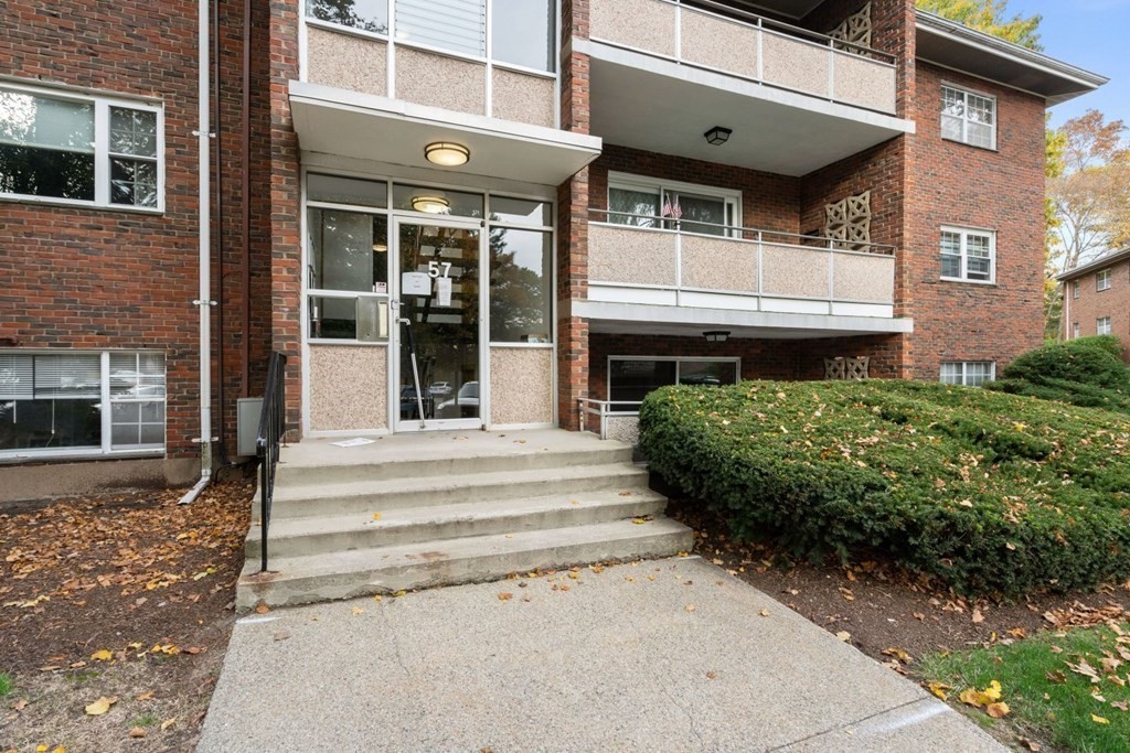 57 Jacqueline Road, Unit 2 Waltham, MA 02452 - Photo 25 of 28 Gallery Image 25