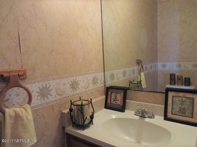1019 Lee Road Jacksonville, FL 32225 - Photo 8 of 17 Half bath
