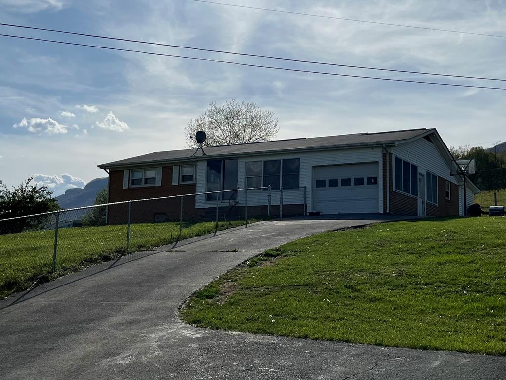 7199 Thompson Valley Road Tazewell, VA 24651 - Photo 1 of 1 Gallery Image 1
