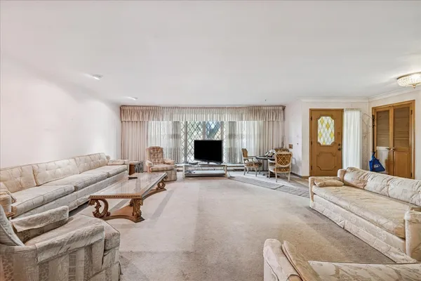 $549,990 | 10129 WestManor Drive, Franklin Park, IL 60131
