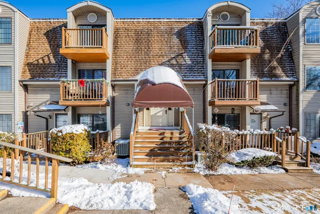 $195,000 | 54 North Mountain Road, Unit 204, New Britain, CT 06053