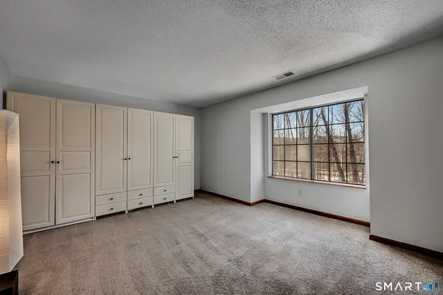 $195,000 | 54 North Mountain Road, Unit 204, New Britain, CT 06053