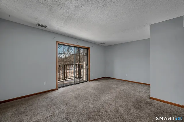 $195,000 | 54 North Mountain Road, Unit 204, New Britain, CT 06053