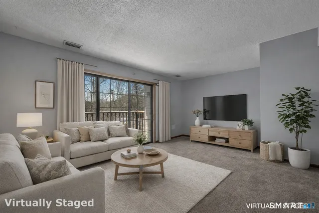 $195,000 | 54 North Mountain Road, Unit 204, New Britain, CT 06053