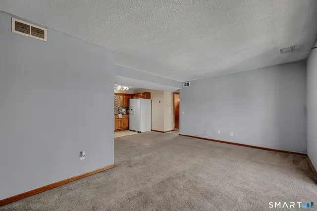 $195,000 | 54 North Mountain Road, Unit 204, New Britain, CT 06053