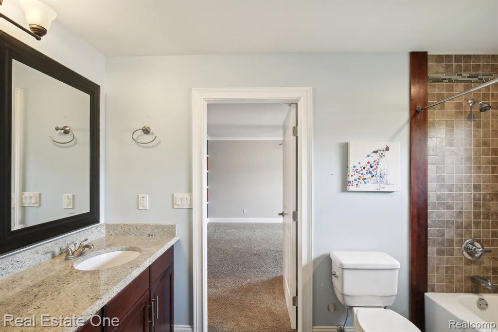 1100 Harding Avenue Rochester Hills, MI 48307 - Photo 29 of 37