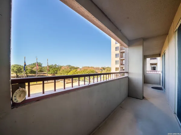 $5,936 | 1 Towers Park Lane, Unit 317, San Antonio, TX 78209