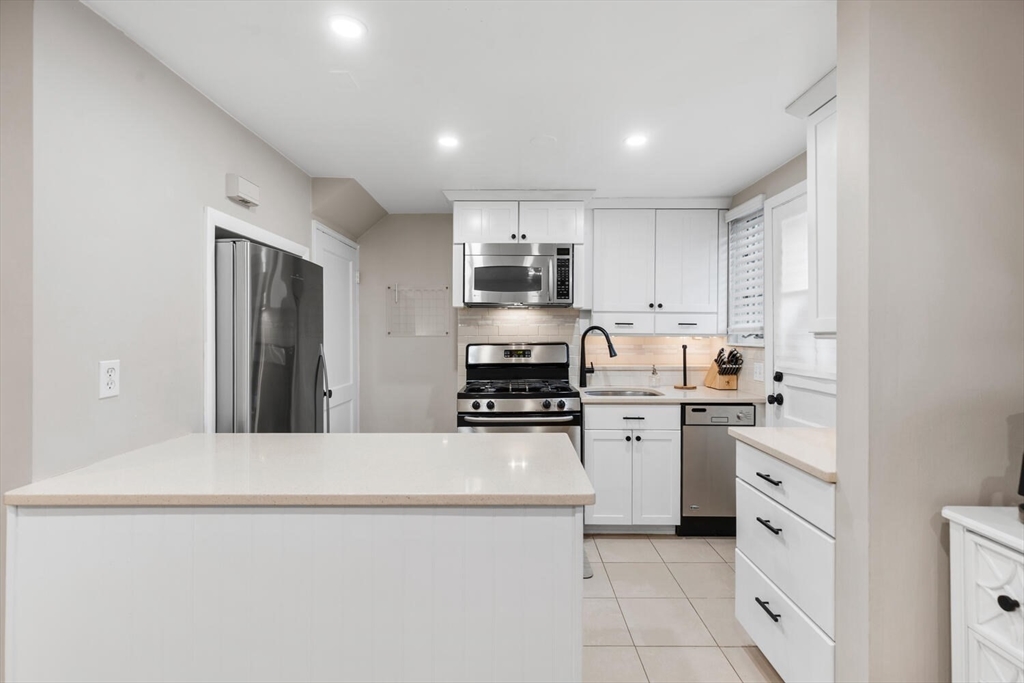 49 Pierce Road, Unit 49 Watertown, MA 02472 - Photo 12 of 28