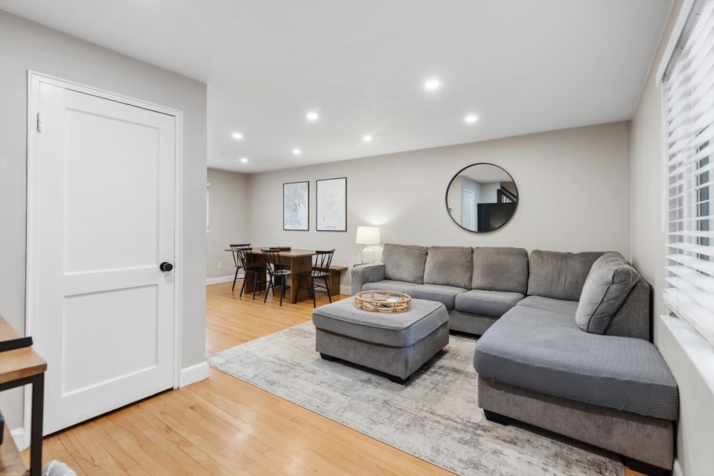 49 Pierce Road, Unit 49 Watertown, MA 02472 - Photo 4 of 28