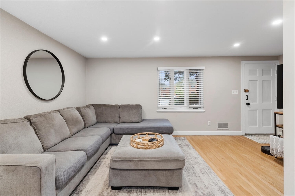 49 Pierce Road, Unit 49 Watertown, MA 02472 - Photo 5 of 28