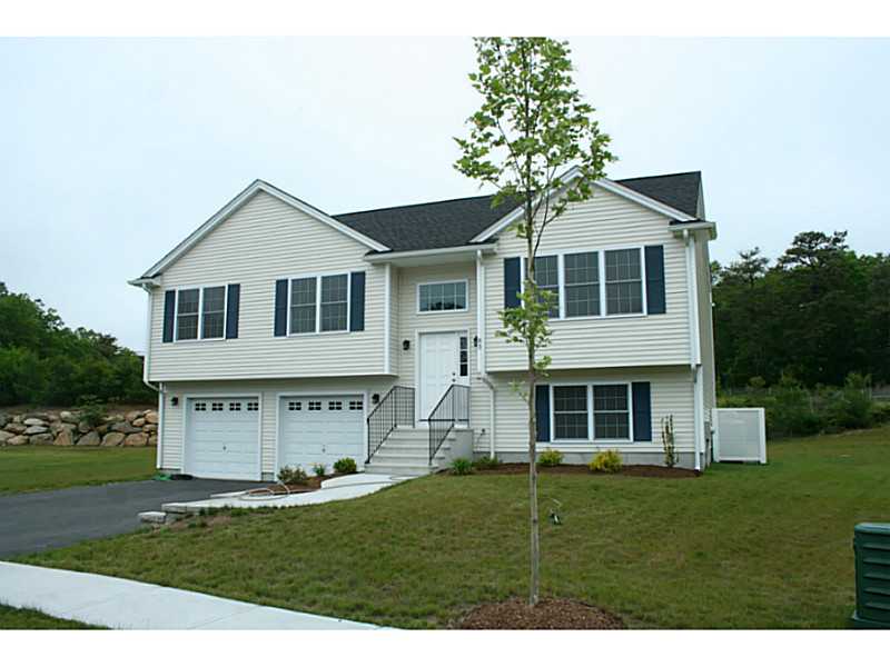 83 Roland Robinson Way North Kingstown, RI 02852 - Photo 1 of 9 Exterior Front.
