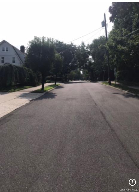 52 Nassau Road Great Neck, NY 11021 - Photo 17 of 17 Street - Nassau Road