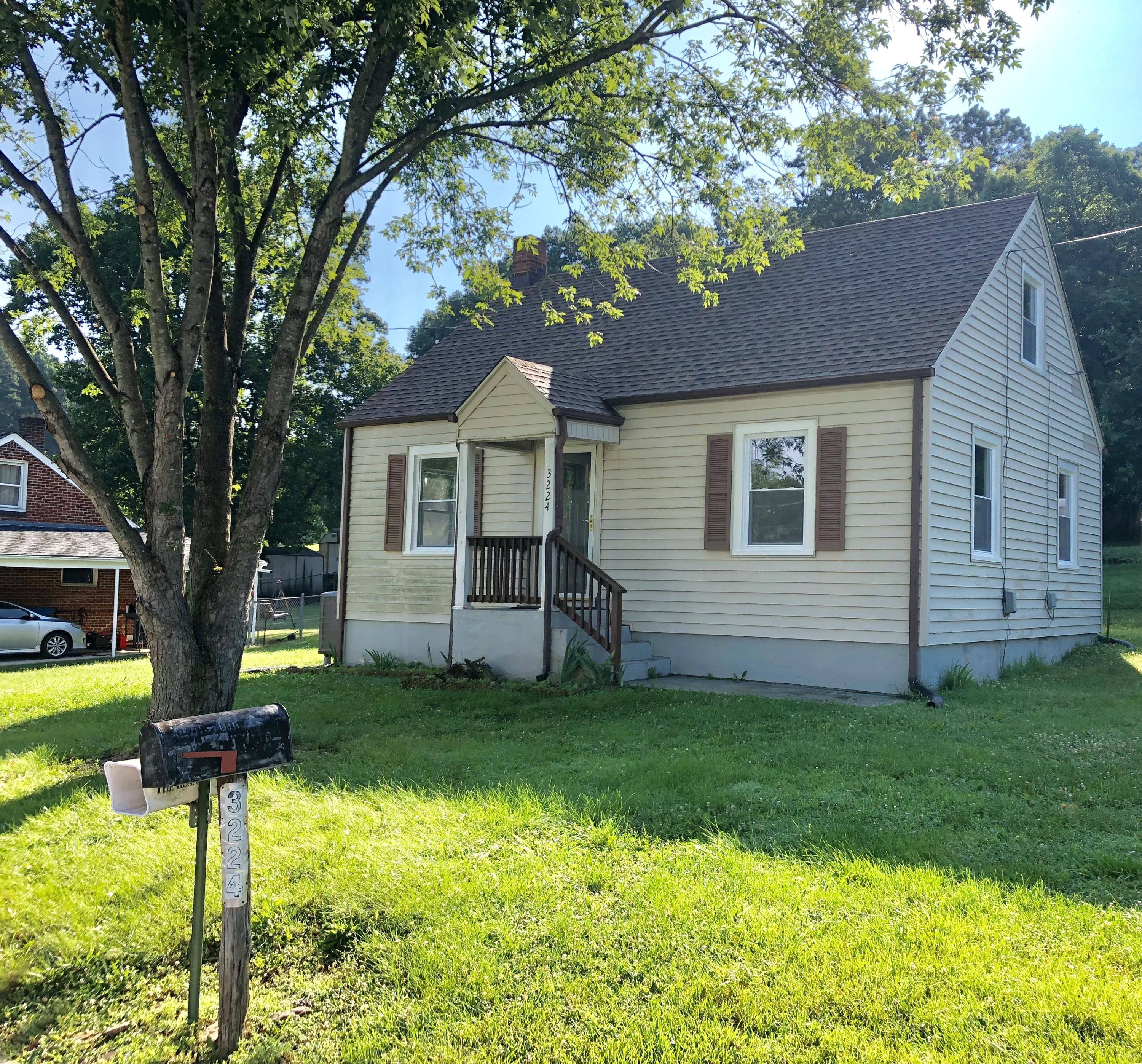 3224 Ventnor Road Southeast Roanoke, VA 24014 - Photo 1 of 16 729E3D7A-E45D-47AC-A939-1A9BF1E9BC5C