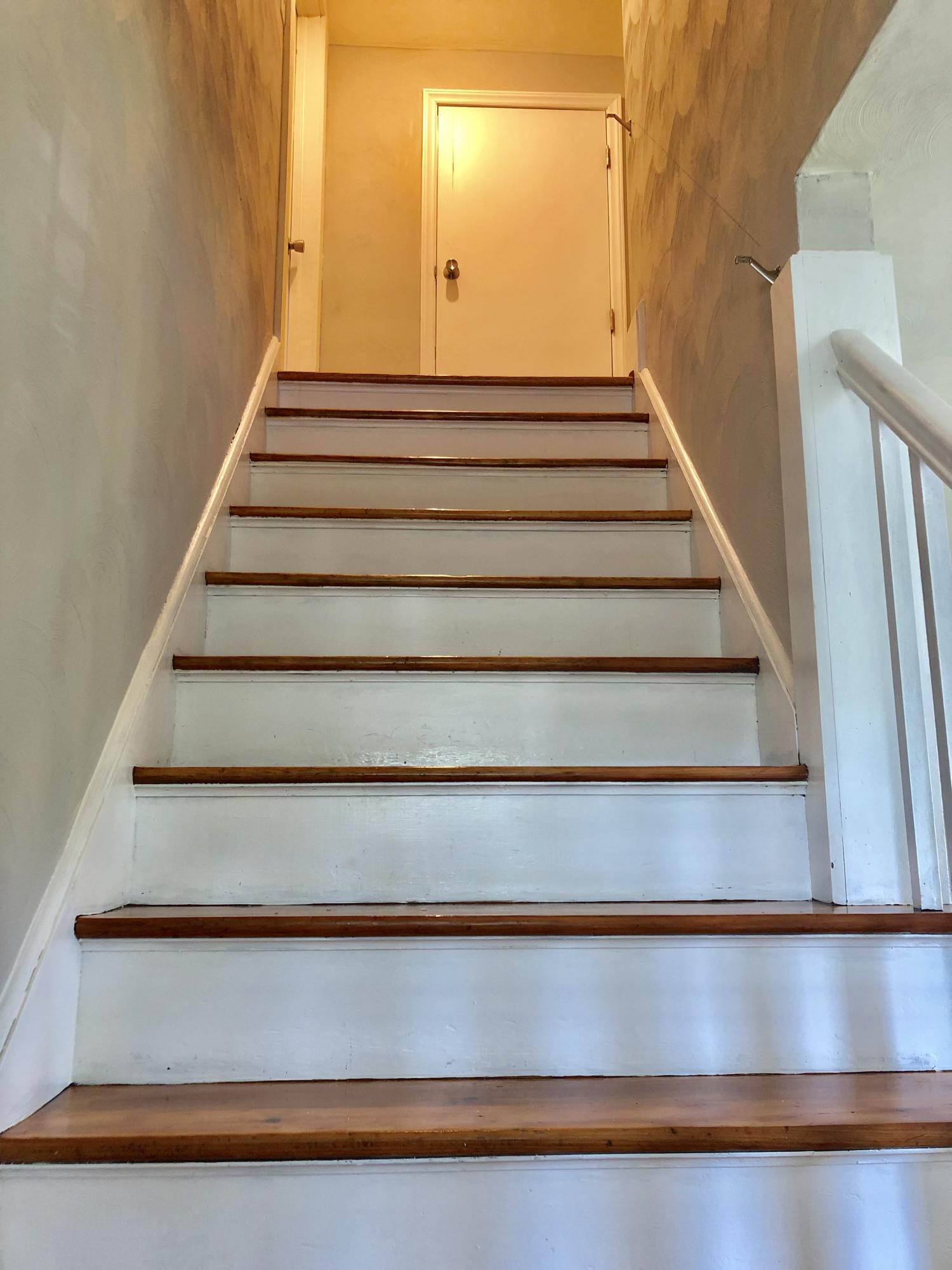 3224 Ventnor Road Southeast Roanoke, VA 24014 - Photo 11 of 16 Stairs