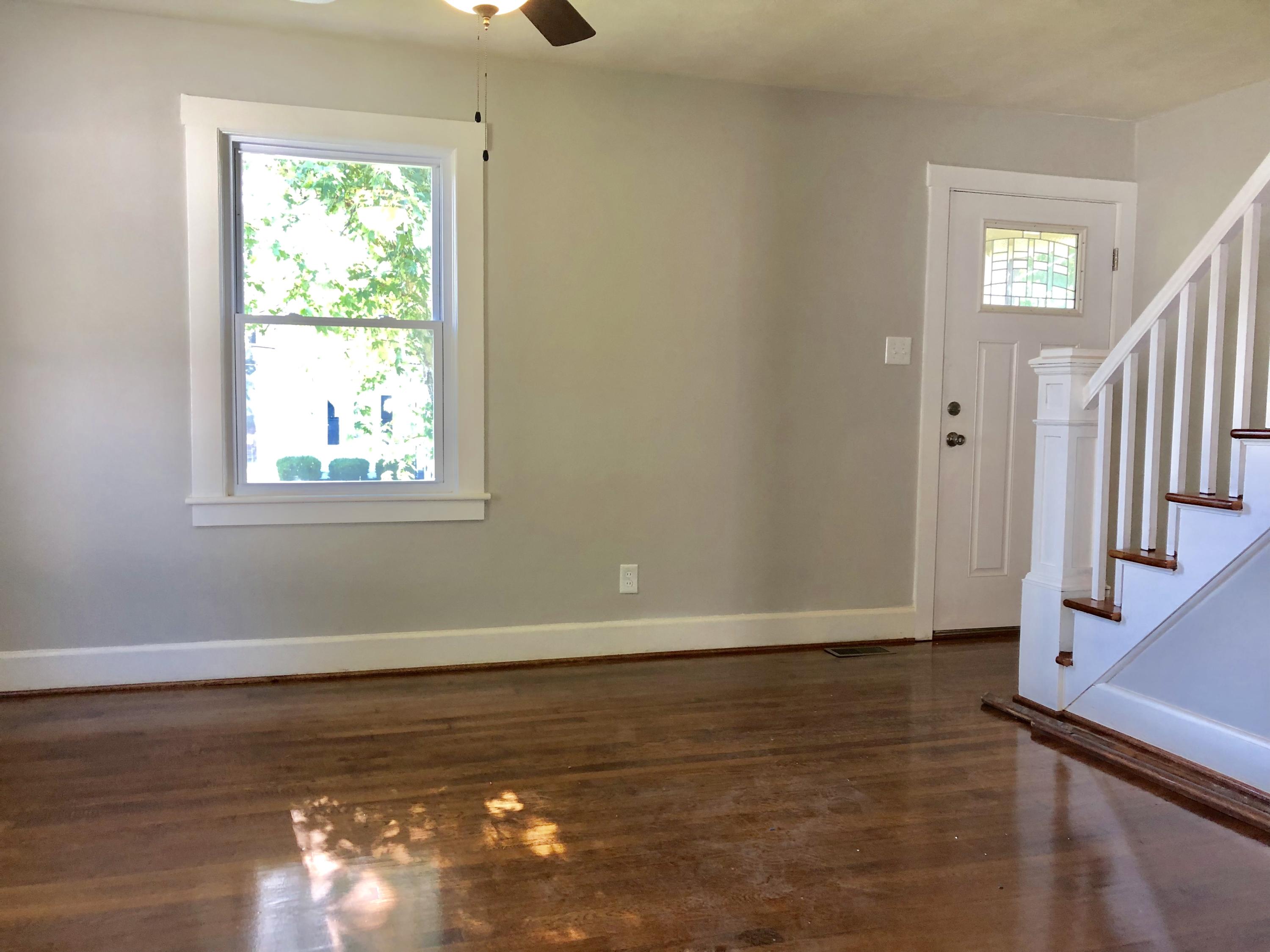 3224 Ventnor Road Southeast Roanoke, VA 24014 - Photo 9 of 16 Living Room