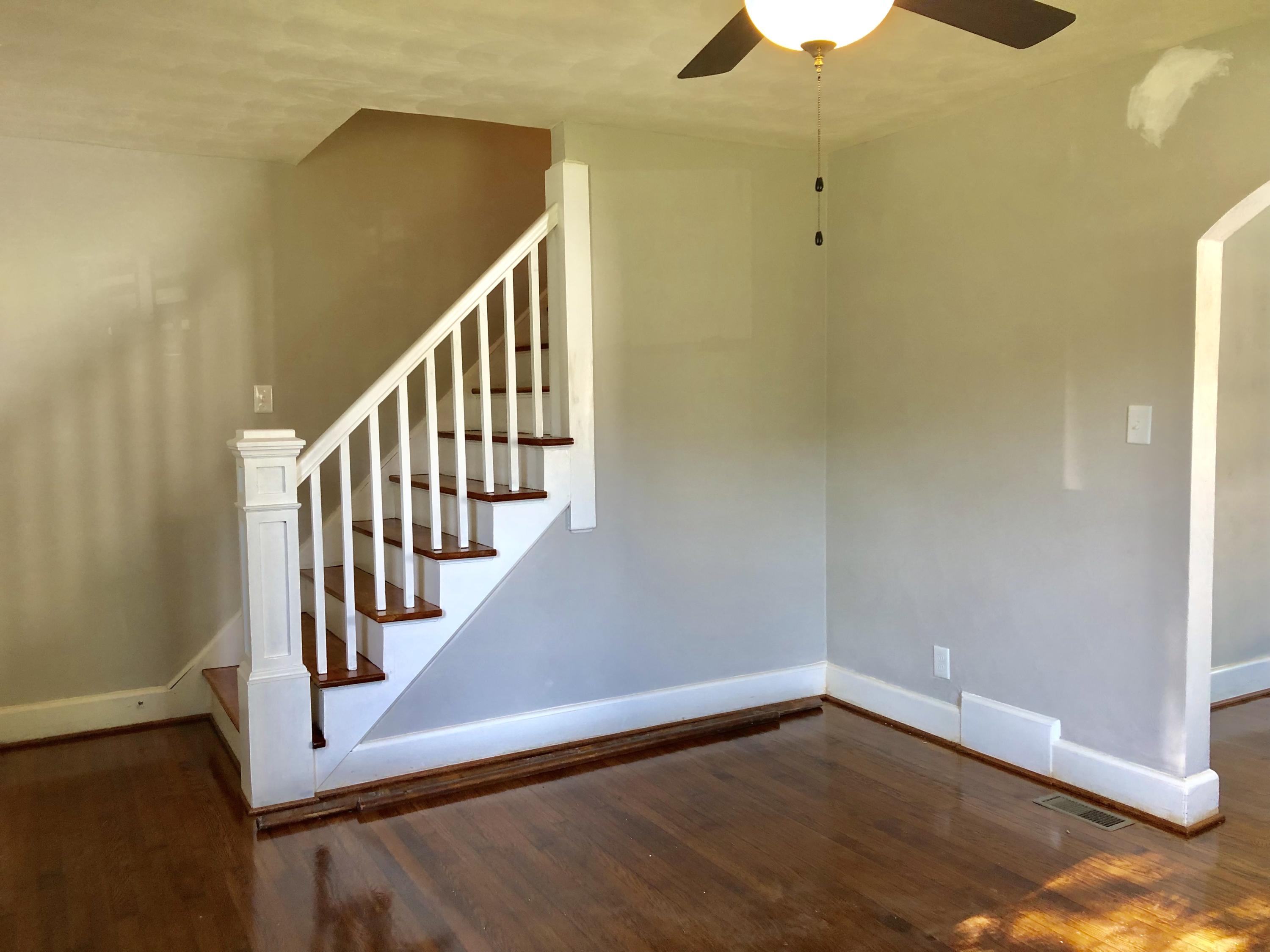 3224 Ventnor Road Southeast Roanoke, VA 24014 - Photo 10 of 16 Living Room