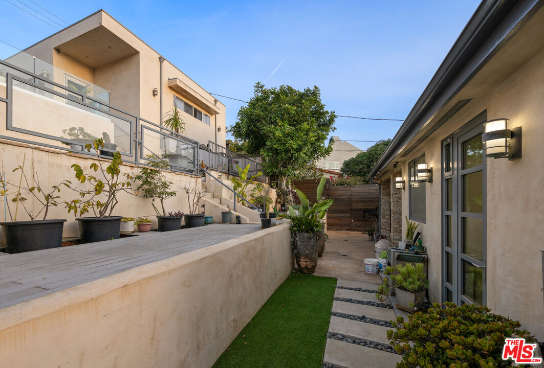 7350 Rindge Avenue Playa del Rey, CA 90293 - Photo 44 of 55