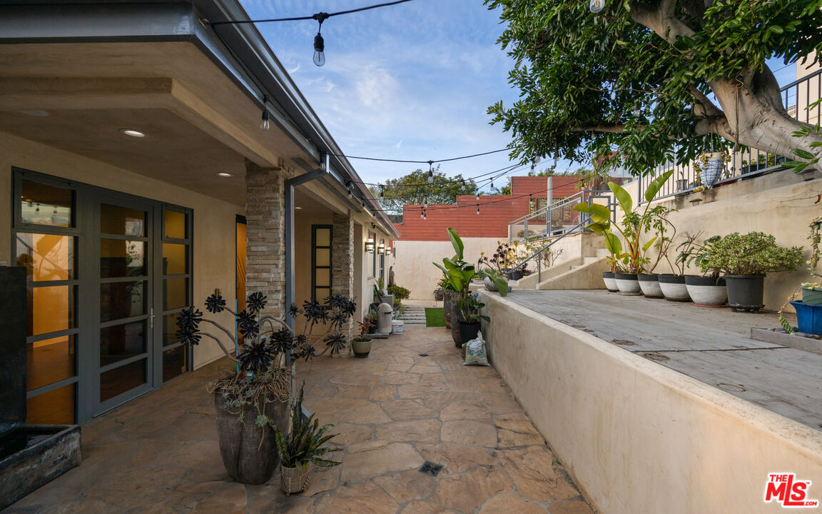 7350 Rindge Avenue Playa del Rey, CA 90293 - Photo 45 of 55 a view of outdoor space yard and porch