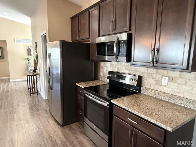 $430,000 | 3513 Brookside Crossing Drive, St. Charles, MO 63301