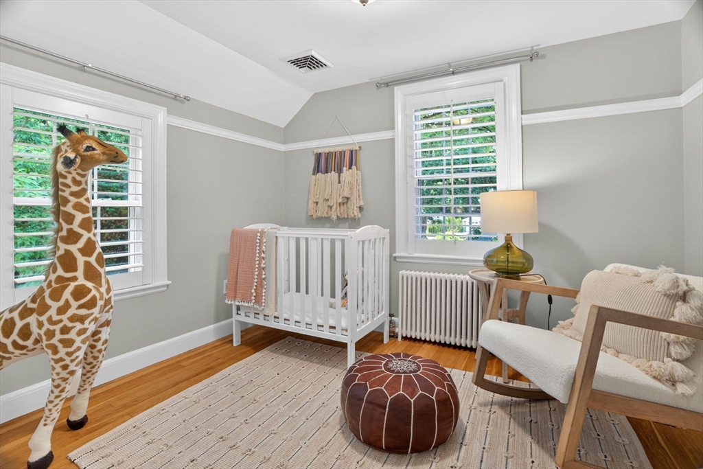 35 Cleveland Road Wellesley, MA 02481 - Photo 12 of 18
