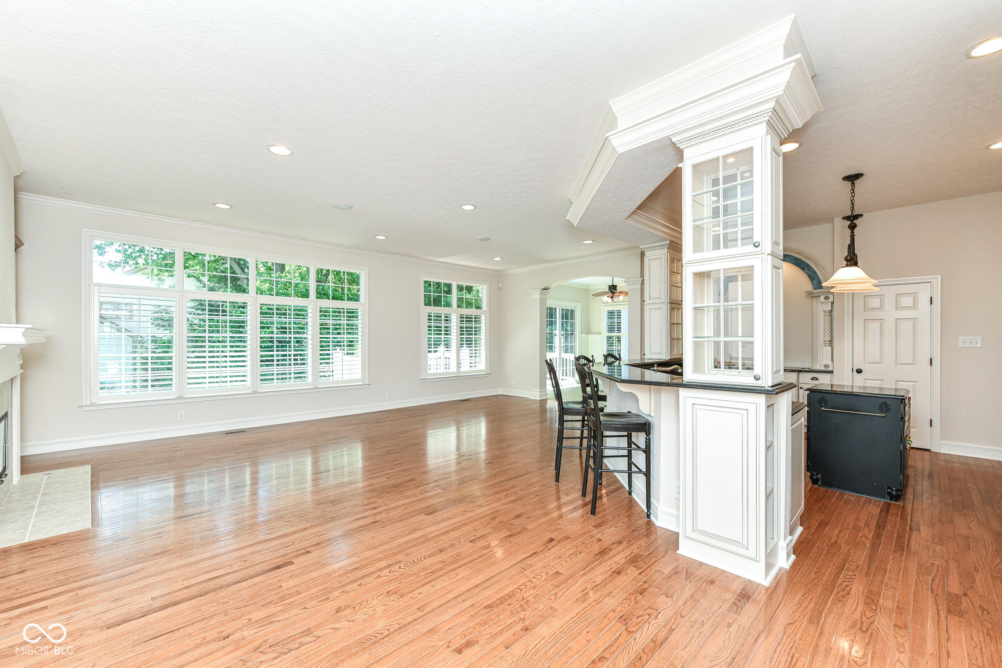 10655 Sunset Point Lane Fishers, IN 46037 - Photo 9 of 55