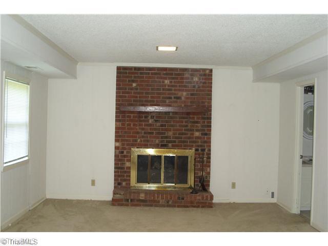3612 Castleton Road Greensboro, NC 27406 - Photo 12 of 13 Den/Family/Great Room.