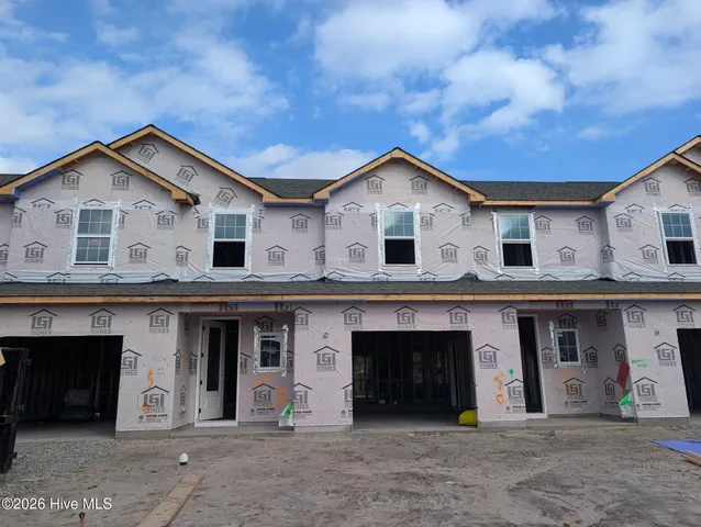 $319,900 | 97 Cmns Vw Drive, Hampstead, NC 28443