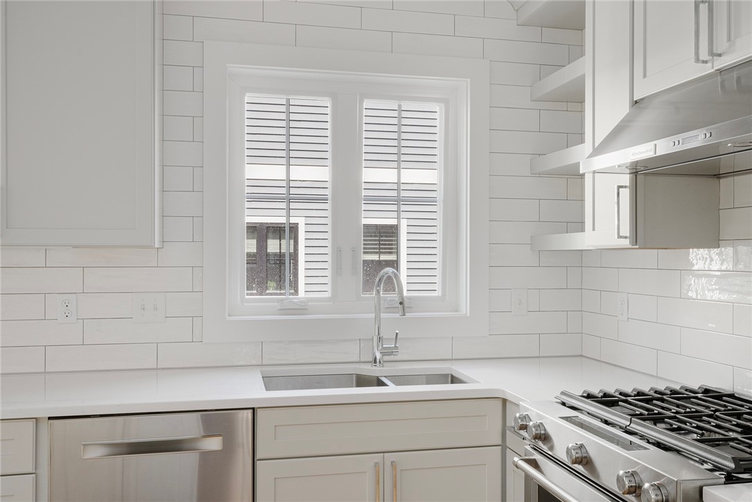 873 Hope Street Providence, RI 02906 - Photo 15 of 42