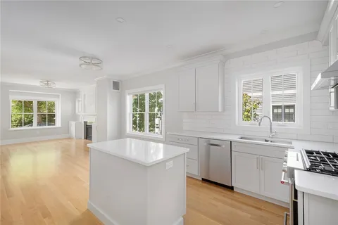 $739,000 | 873 Hope Street, Providence, RI 02906