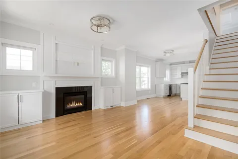 $739,000 | 873 Hope Street, Providence, RI 02906