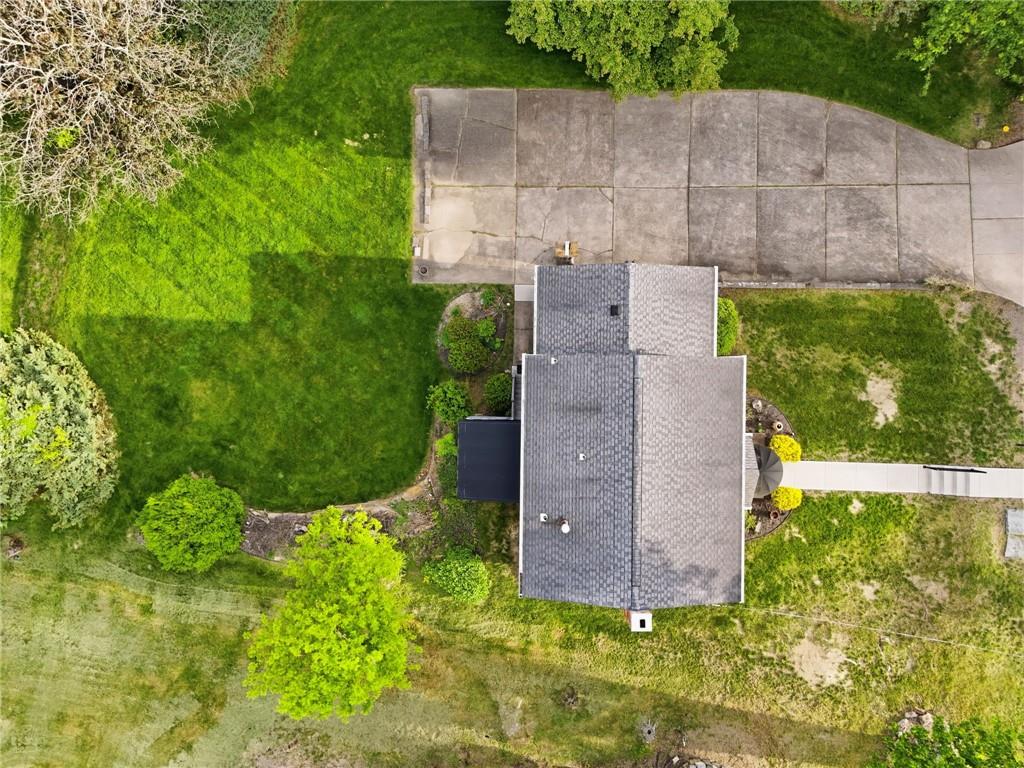149 Reed Drive Clairton, PA 15025 - Photo 5 of 43 Gallery Image 5