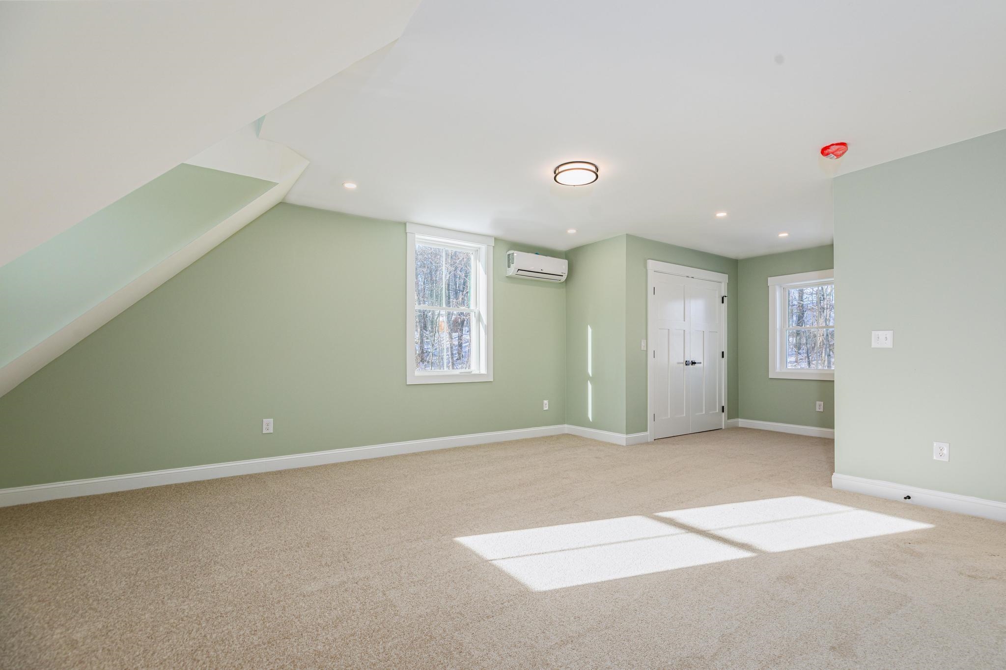 39 Mast Road Lee, NH 03861 - Photo 16 of 41