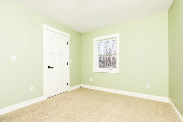 $699,900 | 39 Mast Road, Lee, NH 03861