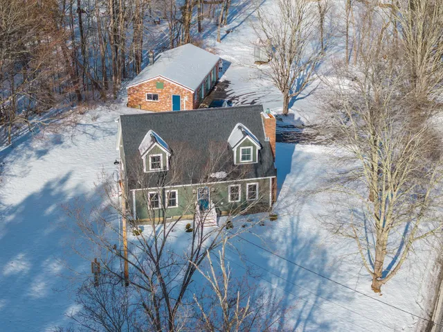 $699,900 | 39 Mast Road, Lee, NH 03861