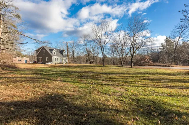 $699,900 | 39 Mast Road, Lee, NH 03861
