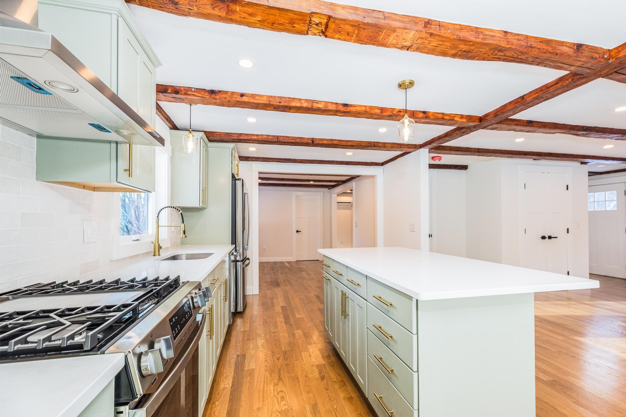 39 Mast Road Lee, NH 03861 - Photo 6 of 41