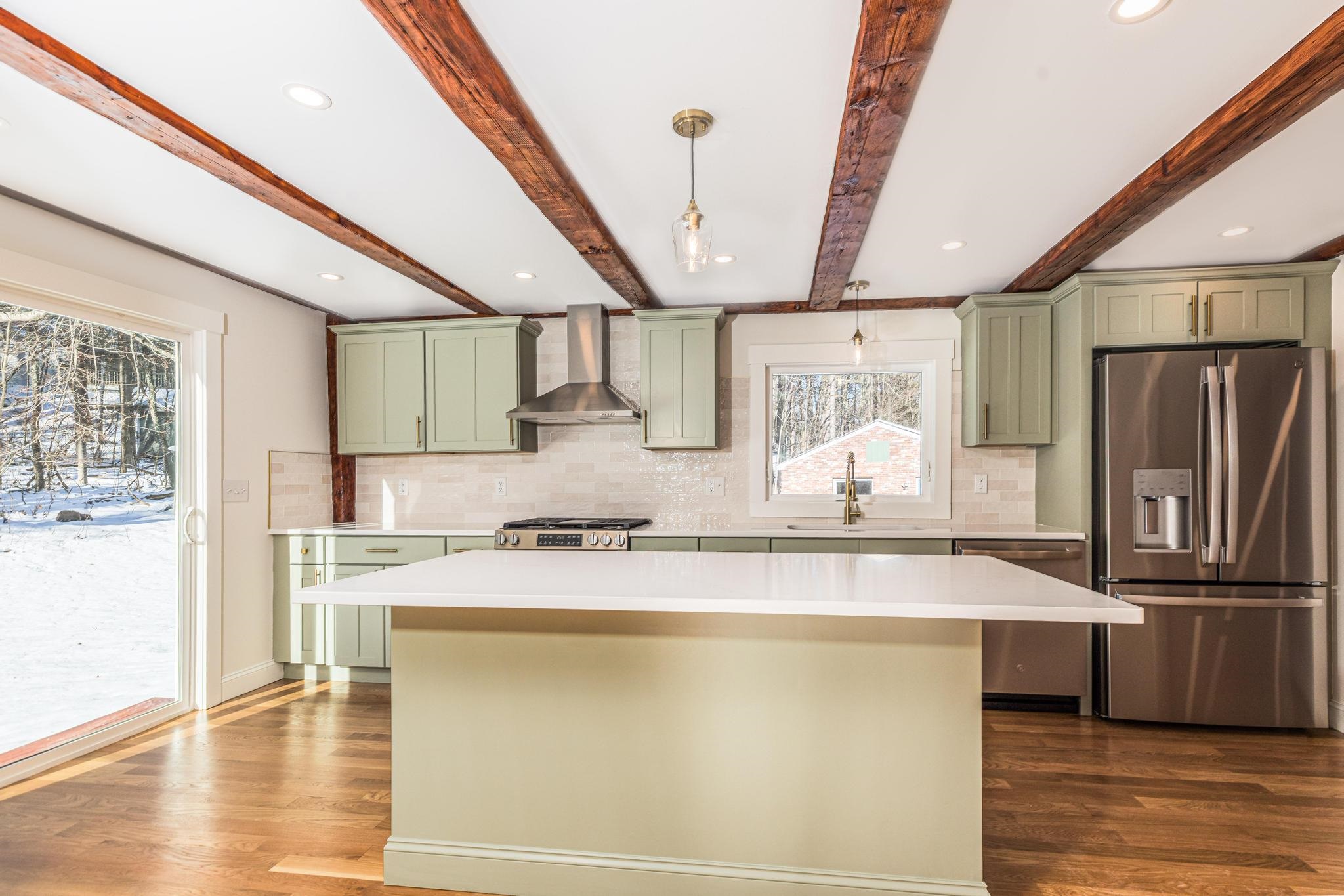 39 Mast Road Lee, NH 03861 - Photo 8 of 41