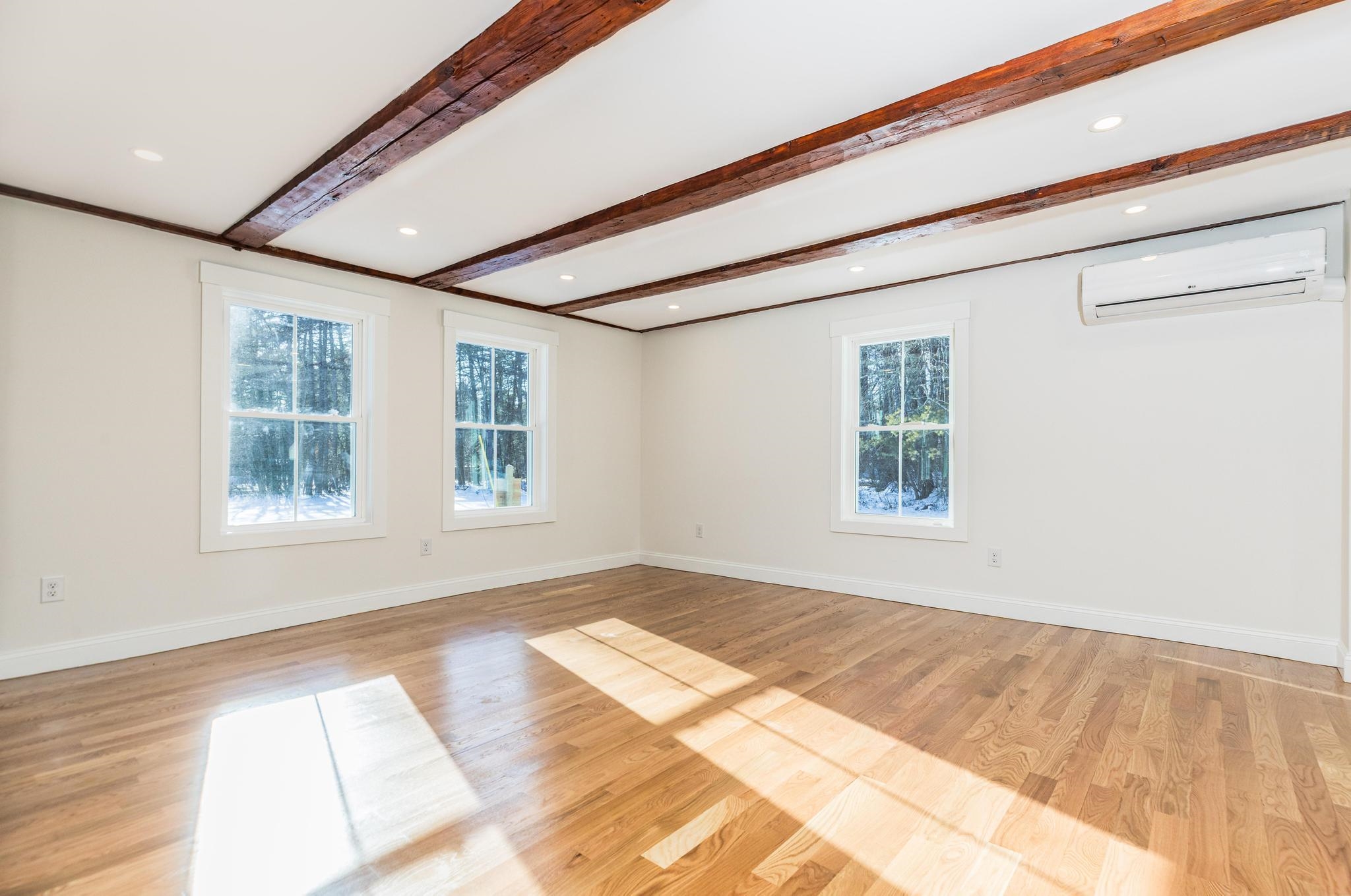 39 Mast Road Lee, NH 03861 - Photo 9 of 41