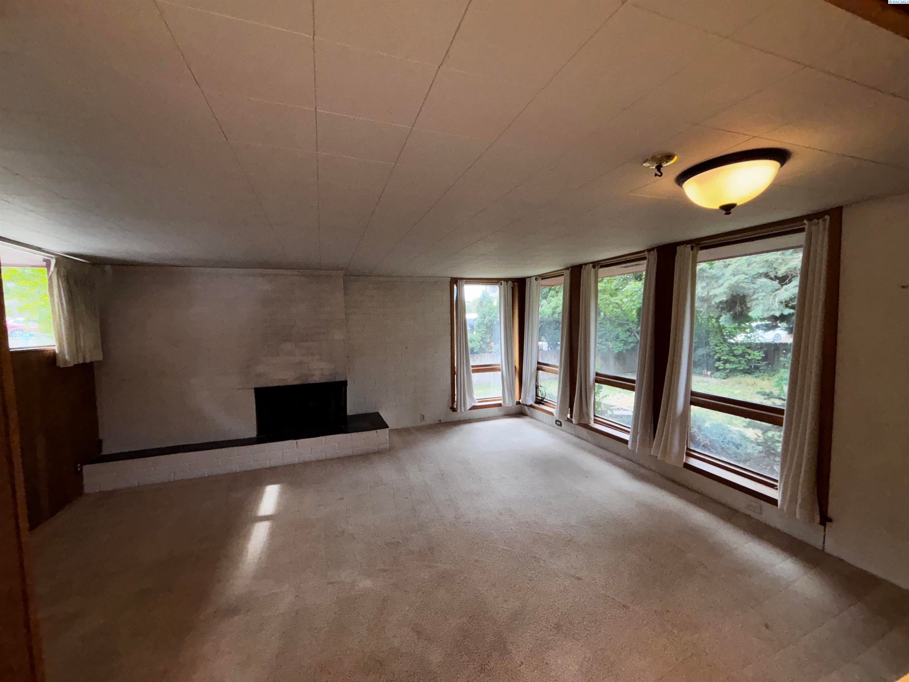 1630 Northeast Gaines Road Pullman, WA 99163 - Photo 3 of 21 Gallery Image 3