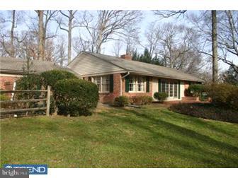 54 Kynlyn Road Radnor, PA 19087 - Photo 4 of 8 Exterior Back
