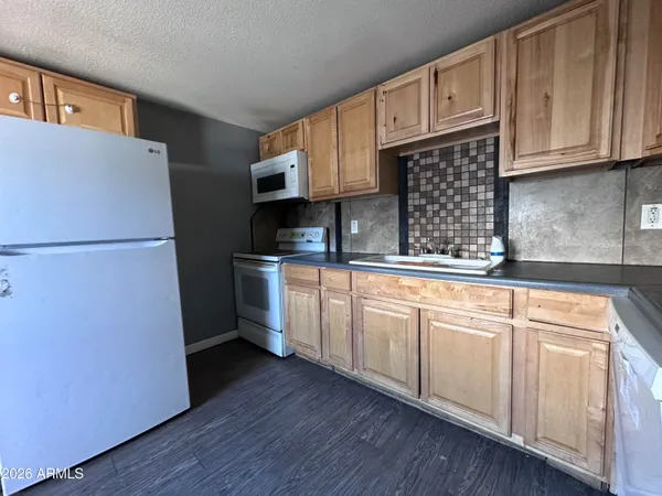$119,900 | 352 West Roosevelt Avenue, Coolidge, AZ 85128