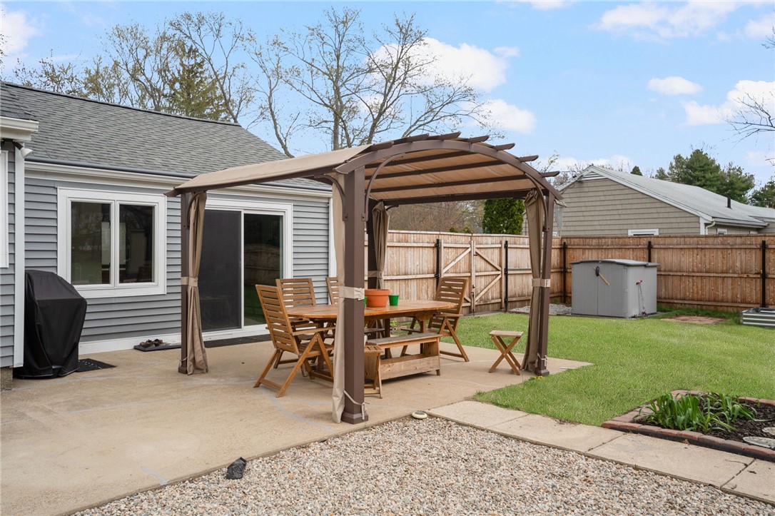 628 County Road Barrington, RI 02806 - Photo 34 of 40