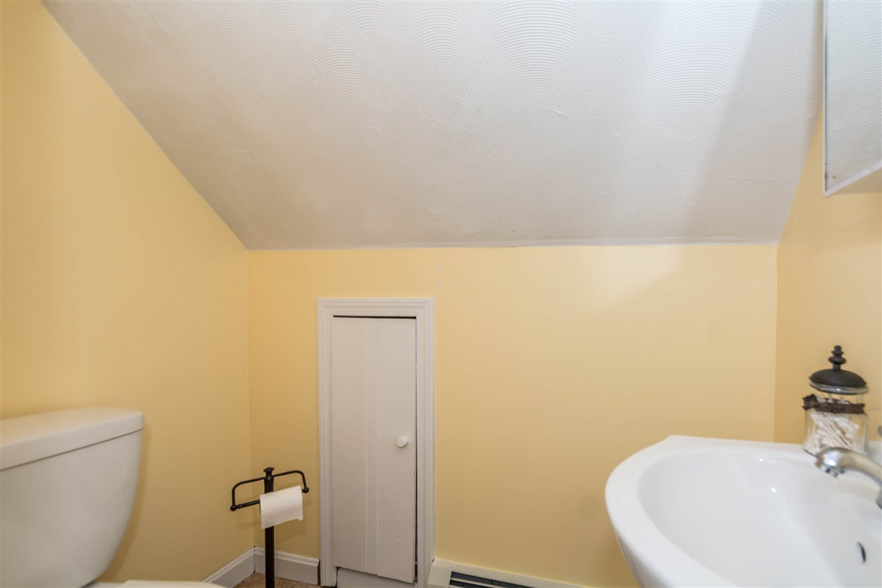 5 Saddlepath Road Raymond, NH 03077 - Photo 21 of 32