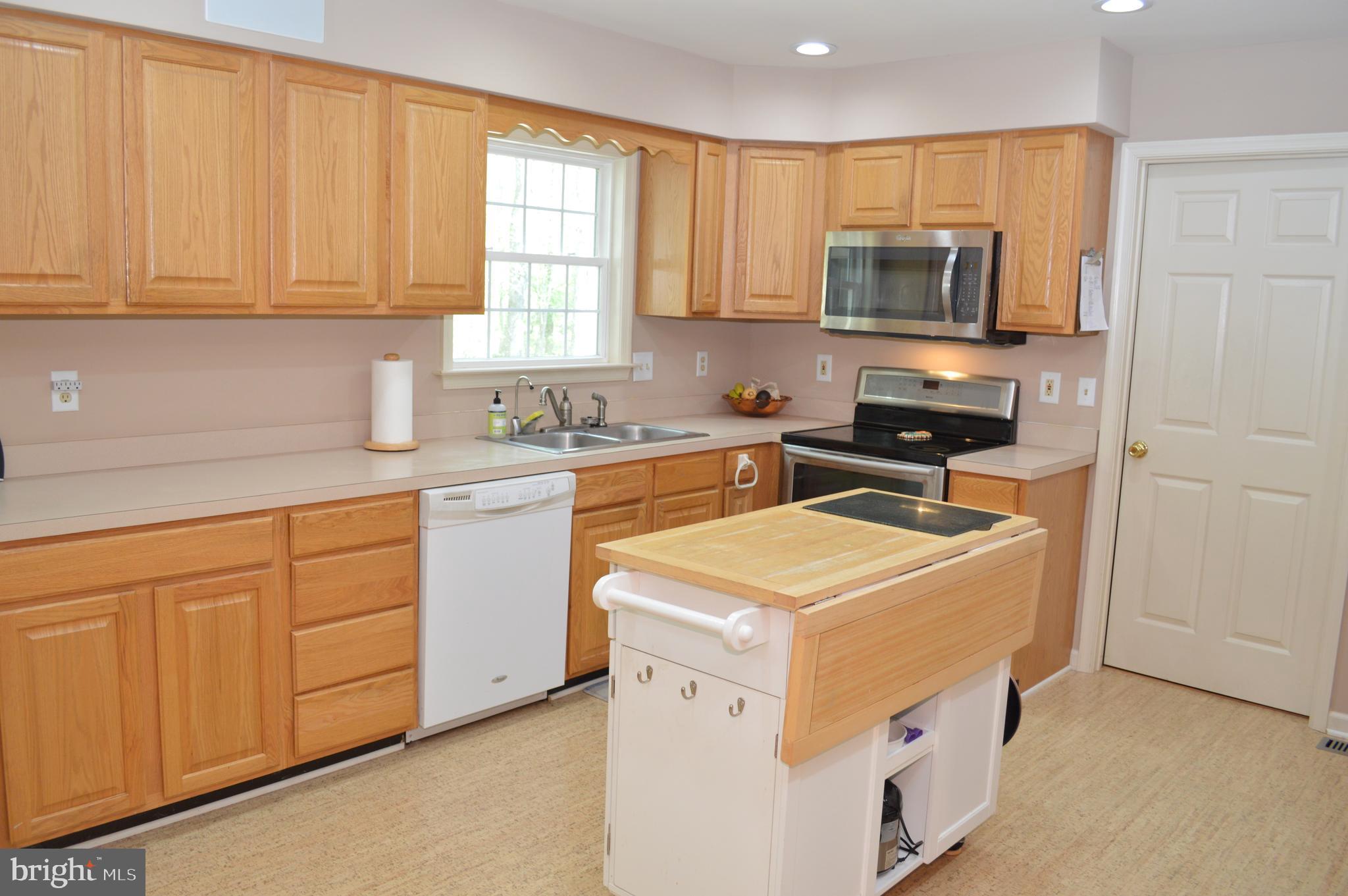 26610 Quantico Creek Road Hebron, MD 21830 - Photo 21 of 56 KITCHEN