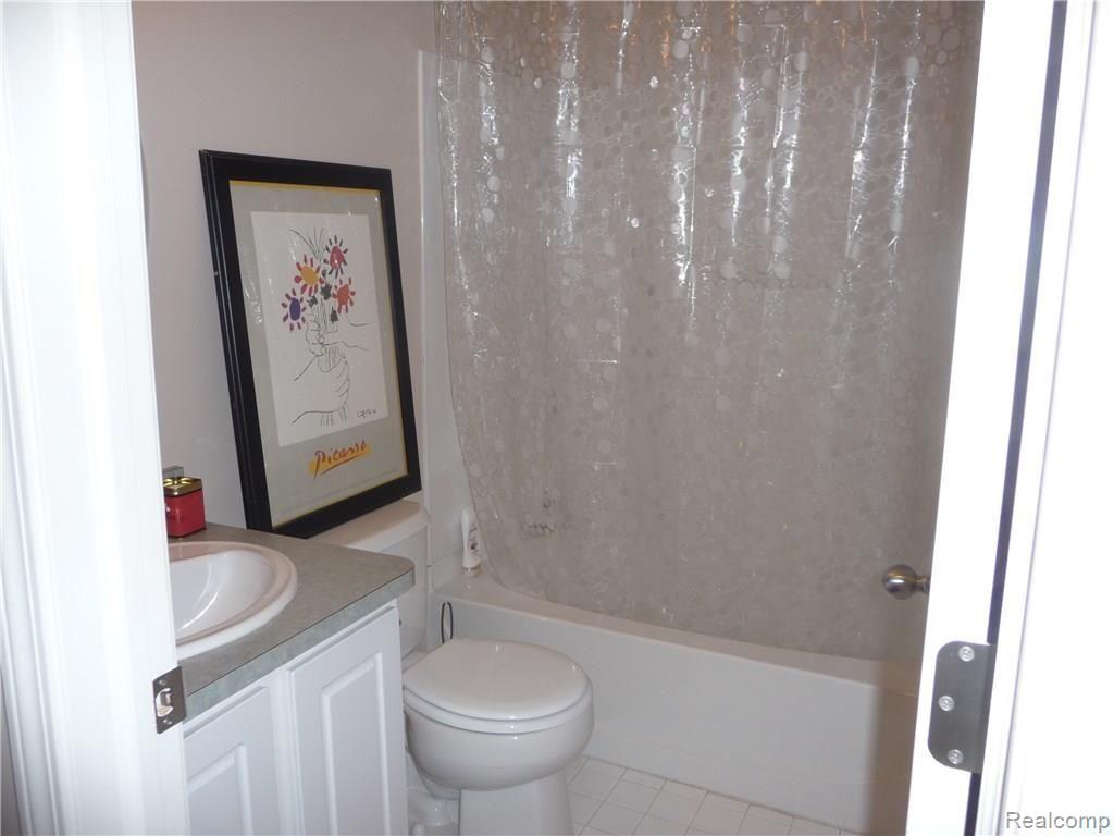1147 Beaver Run Troy, MI 48083 - Photo 21 of 30