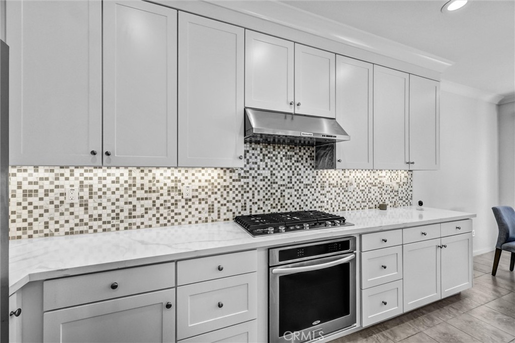 121 Rodeo Irvine, CA 92602 - Photo 14 of 34