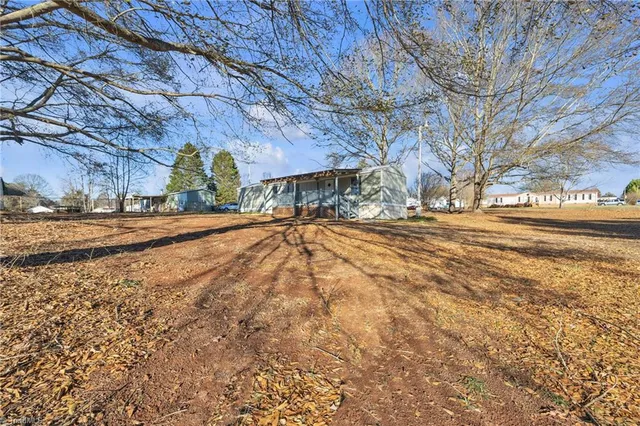 $129,000 | 4179 Deerfield Drive, Maiden, NC 28650