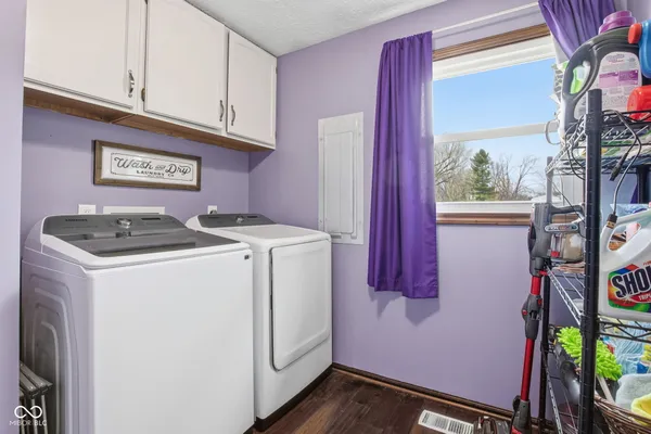 $325,000 | 7110 West Meadows Lane, Greenfield, IN 46140