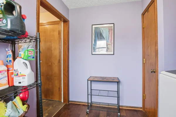 $325,000 | 7110 West Meadows Lane, Greenfield, IN 46140